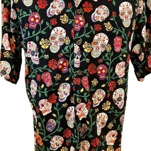 DAVID CAREY ORIGINAL  Day of the Dead Sugar Skull Rose All Over Print Shirt Med